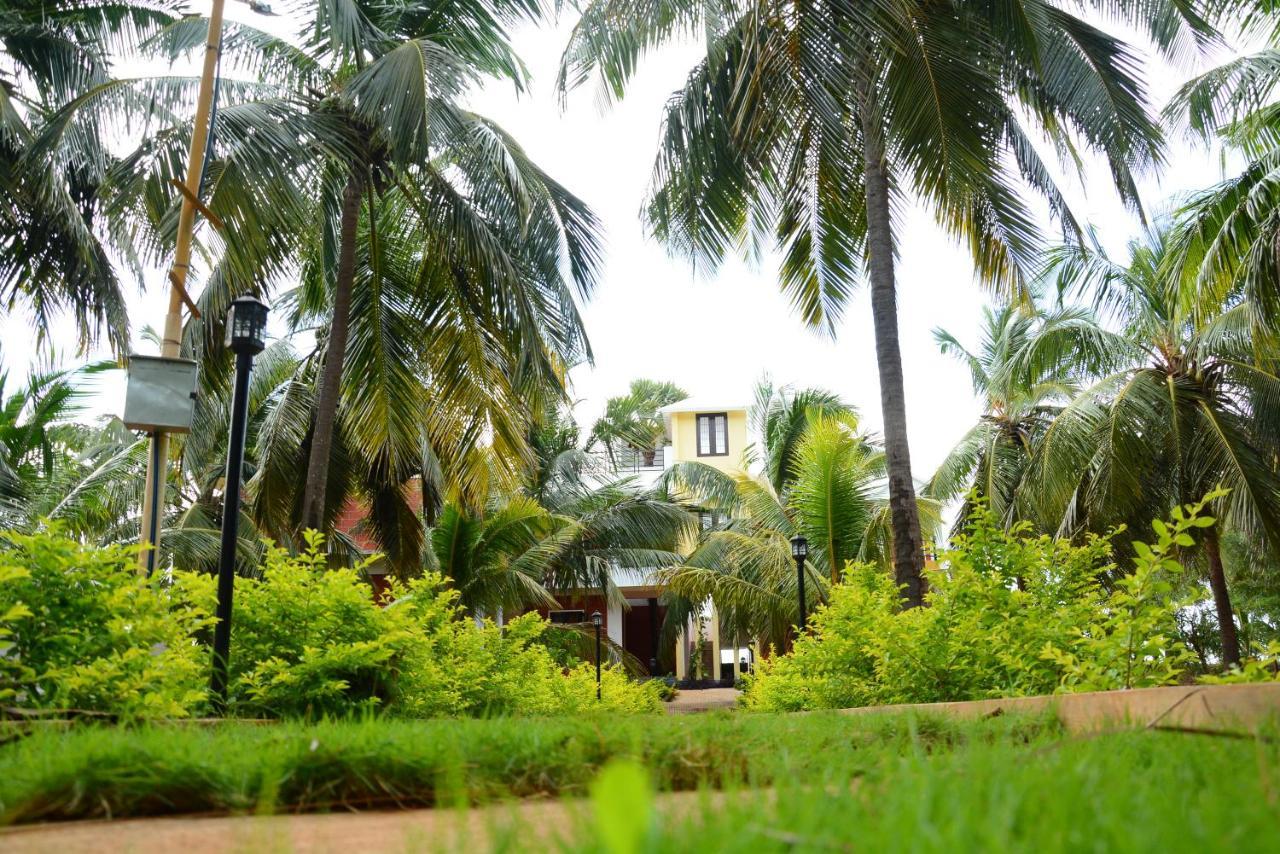 Claynest Resorts Kuttālam Exteriör bild